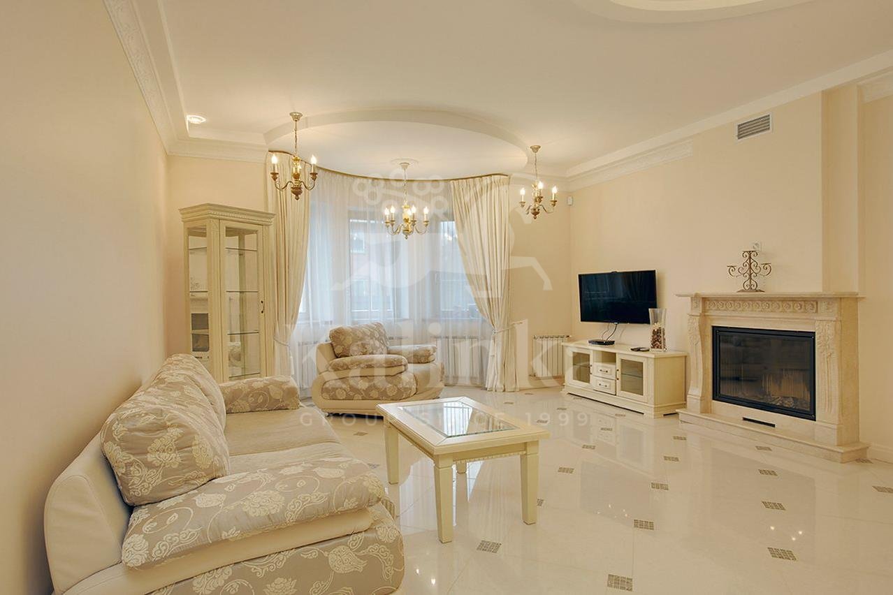 Рождественно, 640 м2, 3 этажей, фото 1