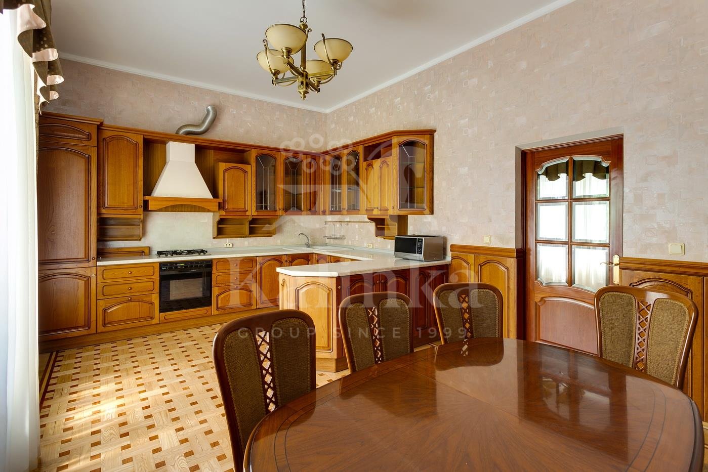 Лайково, 520 м2, 3 этажей, фото 3