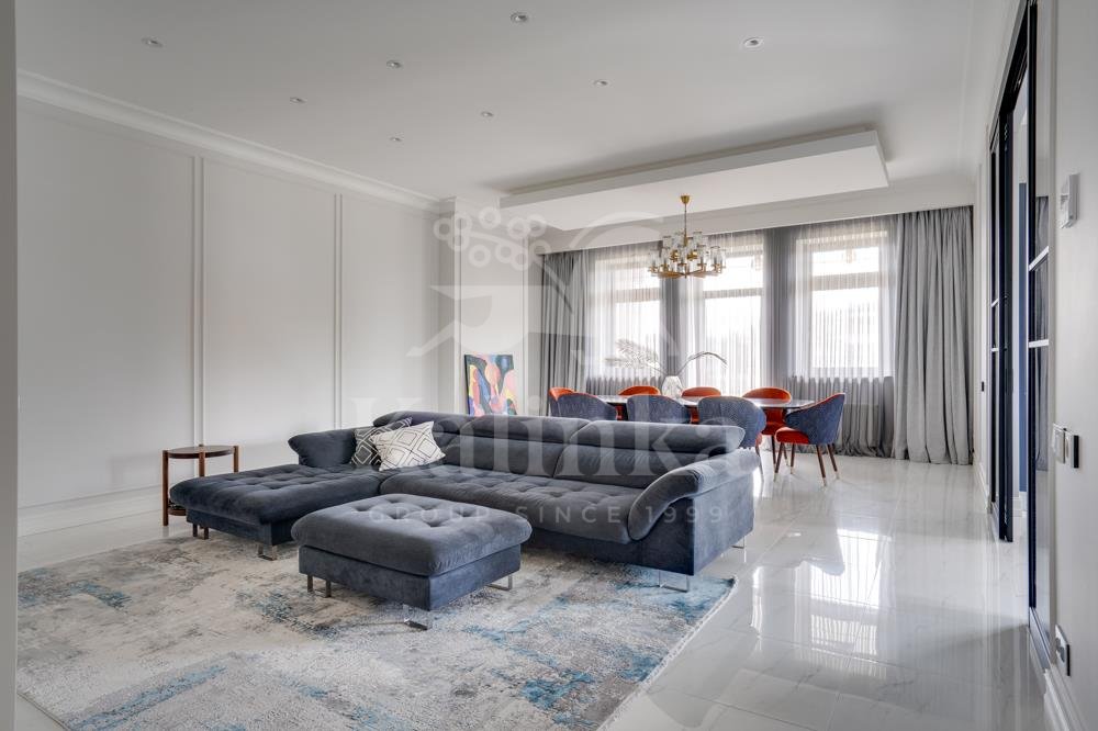 Ренессанс Парк, 450 м2, фото 2