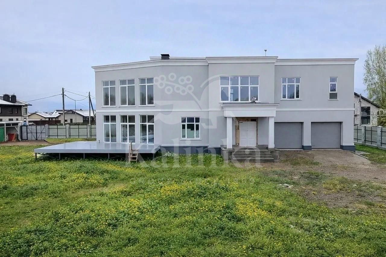 Резиденция у воды в Петергофе, 5-комнатная, 388 м2, 2 этажей, фото 3