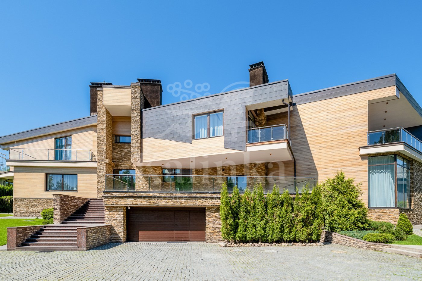 Кристал Истра, 8-комнатная, 1000 м2, 3 этажей, фото 1