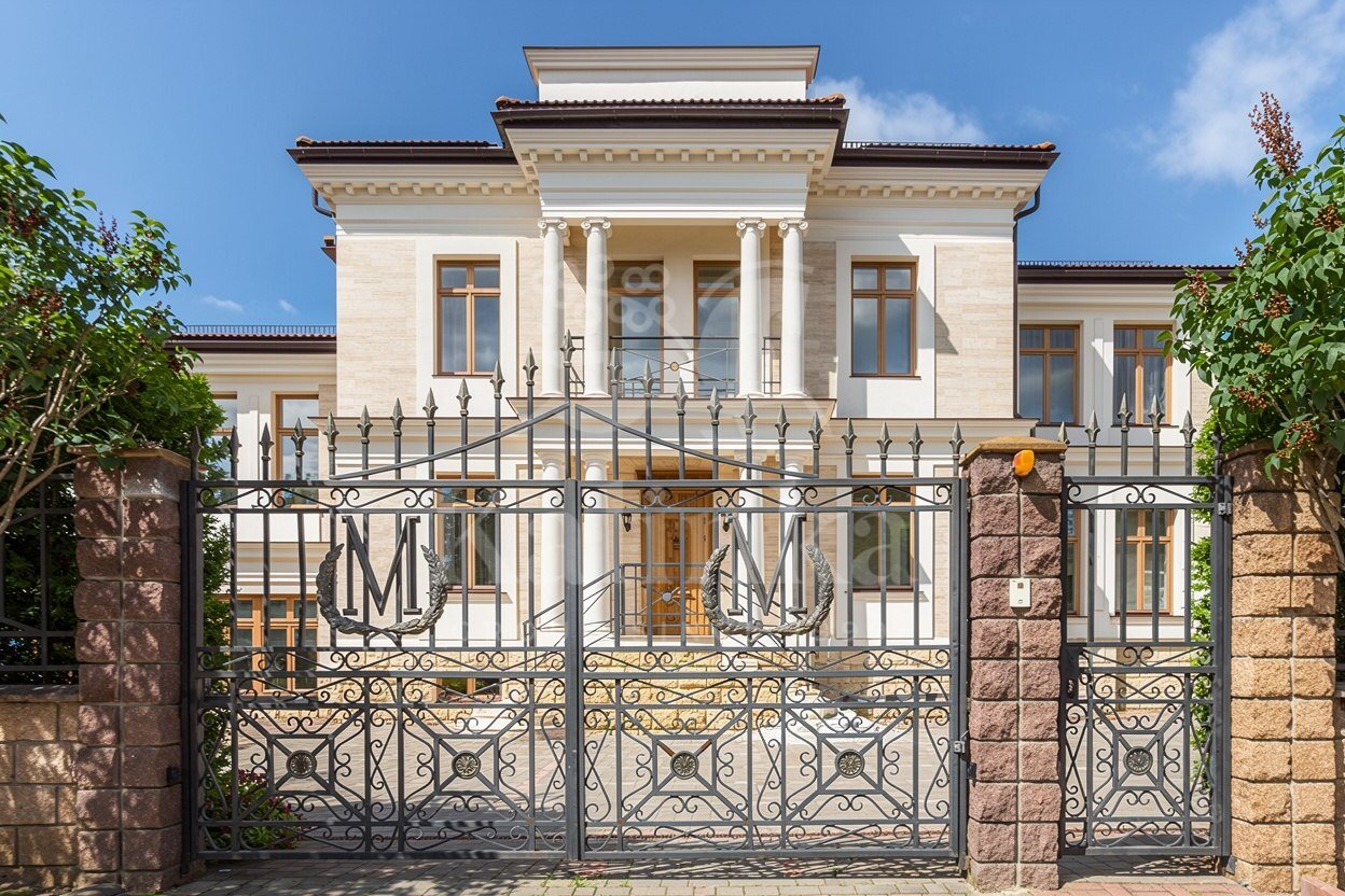Монолит, 500 м2, 2 этажей, фото 1
