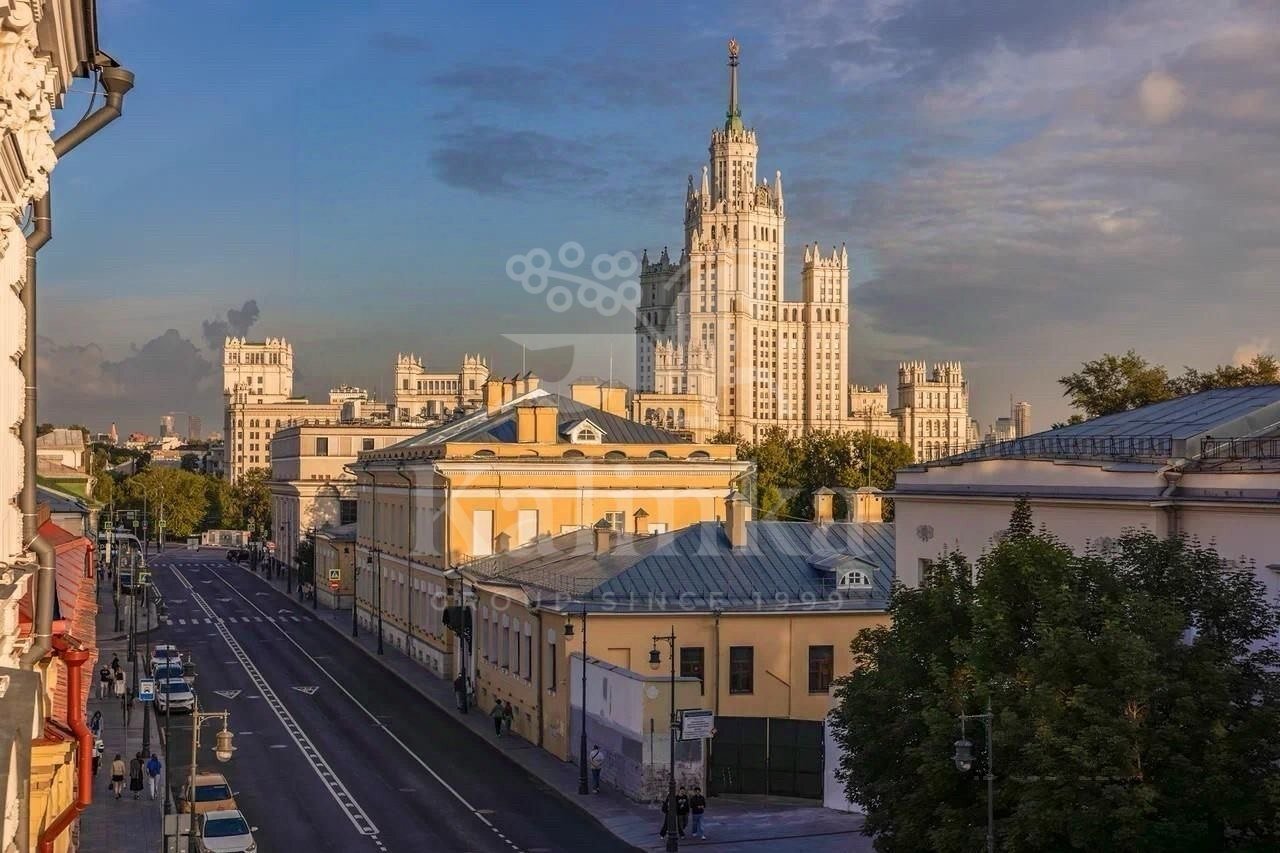 Дом с Атлантами, 3-комнатная, 106.8 м2, 3 этаж, фото 5