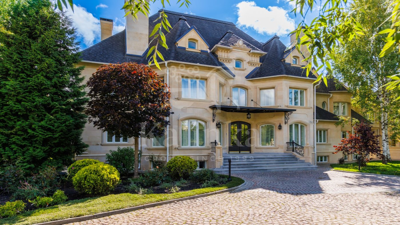 Agalarov Estate (Агаларов Эстейт), 1350 м2, 2 этажей, фото 1