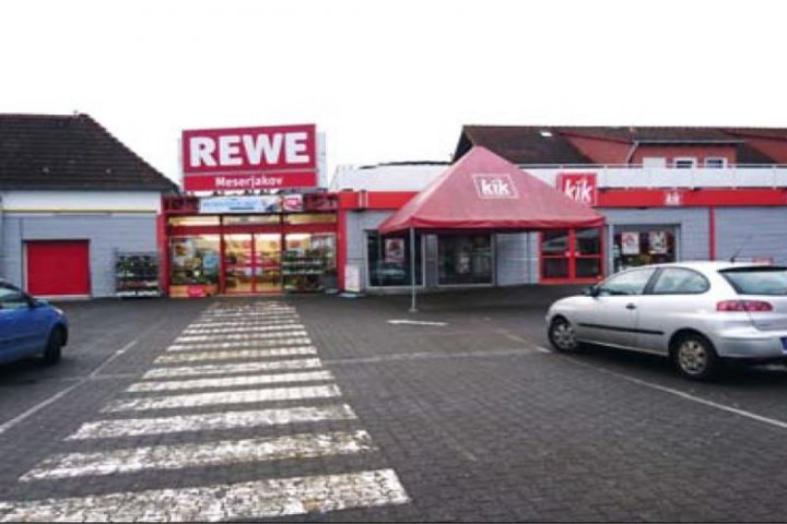Торговый центр  1004 <span>м<sup>2</sup></span> — Арендный бизнес с супермаркетом в Бернбурге  - Германия, город Бернбург