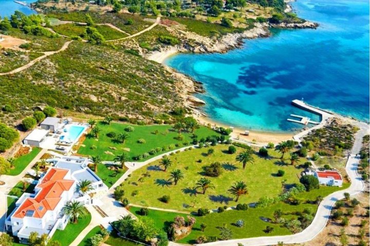 Вилла 920 <span>м<sup>2</sup></span> — Потрясающая вилла с частным пляжем и собственным причалом  - Греция