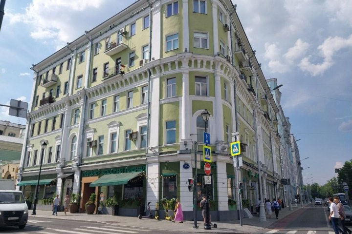 6-комнатная квартира 219 м 2 , 2 этаж